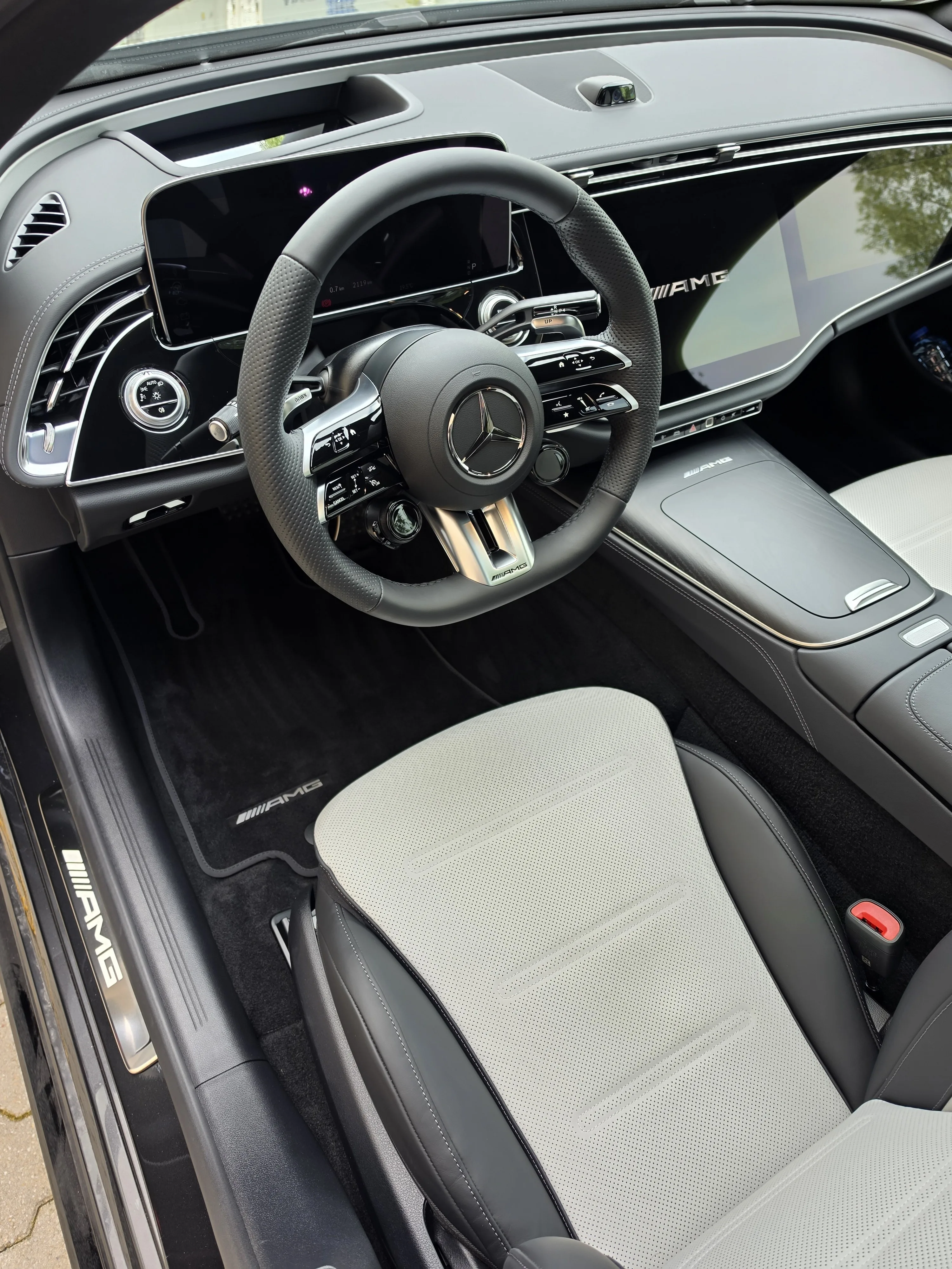 Mercedes E53 interieur na reiniging